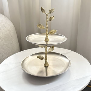 Bandeja moderna de plata de doble capa <span class=keywords><strong>para</strong></span> pasteles, ecológica, directa de fábrica, venta al por mayor, <span class=keywords><strong>platos</strong></span> <span class=keywords><strong>para</strong></span> servir y <span class=keywords><strong>platos</strong></span> de Metal <span class=keywords><strong>para</strong></span> cocina y restaurante - Product Image 6