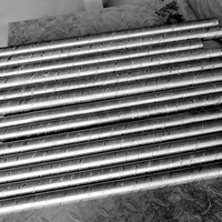 Modèle de torsion personnalisé 70 couches de billettes d'acier damas tige ronde pour bricolage fabrication d'anneaux en acier inoxydable barre ronde en acier damas