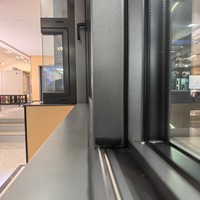 Ventana Corredera Horizontal Moderna de Aleación de Aluminio, Marco Delgado de Acero Inoxidable, Diseño Insonorizado para una Vista Despejada de la Cocina