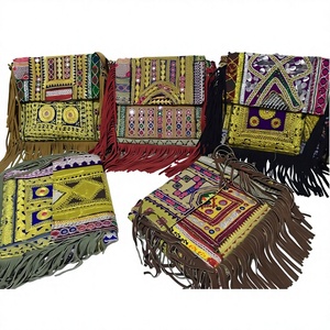 Banjara Traditionnel Artisanat Indien Broderie à Franges En Cuir Pochette - Product Image 3