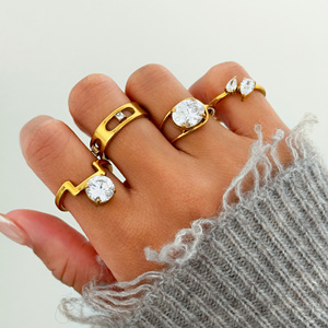 NUOVO SET DI ANELLI MINI GOTICI ESTIVI UK USA IN VENDITA CALDA, ZIRCONI, Dazan HOT, Placcato Oro 18k PVD, Acciaio Inossidabile, Gioielli da Donna che non si ossidano - Product Image 1