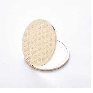 Premium Gold Engrave Four-Leaf Clover Pattern Metal Folding Handy Handheld <b>Compact</b> <b>Mirror</b> - Product Image 4
