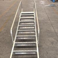 Échelle d'accès en aluminium sur mesure avec rampes, escalier industriel en aluminium robuste antidérapant pour camions, remorques et ateliers