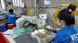 Sangle plate en polyester en gros du Vietnam, conception sans fin, longueur 10 m, facteur de sécurité élevé, usage industriel, sangles de levage 4T - Product Image 5