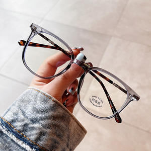 Montura de Gafas Qianai Oval TR90 con Protección Anti Luz Azul, Montura Completa Unisex, Lentes de Acetato, Diseño Irregular, Hecho en China - Product Image 1