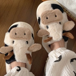 2024 Bán Buôn Phổ Biến Sang Trọng Dép Đi Trong Nhà Cho Phụ Nữ Dễ Thương Bò Mô Hình Nhà Phụ Nữ Fluffy <span class=keywords><strong>Slide</strong></span> Unisex Đáng Yêu Mùa Đông Trong Nhà Dép Đi Trong Nhà - Product Image 3