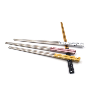 <span class=keywords><strong>Palillos</strong></span> <span class=keywords><strong>Coreanos</strong></span> Ecológicos Personalizados en Negro y Dorado, de Acero Inoxidable 304 - Product Image 4