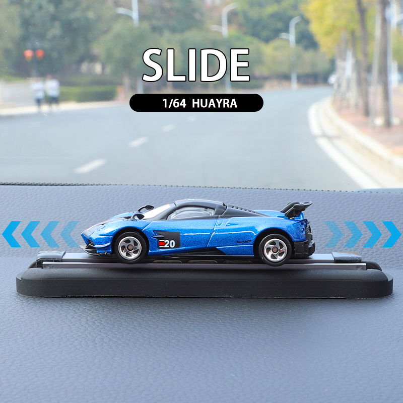 1:64 Huayra - Rail bleu