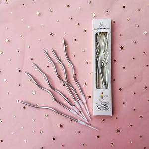 6個スパイラルケーキキャンドルバルクゴールド & カラフルなクリスマス/誕生日パーティーの装飾 - Product Image 4