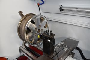 Automática de corte de diamante rueda de aleación de reparación de torno CNC CK6160Q - Product Image 4