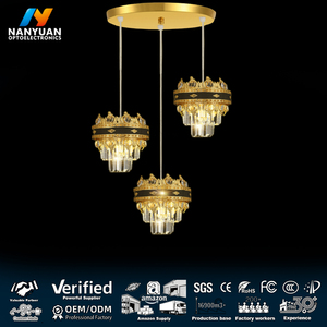 Lámpara de Araña de Cristal LED Dorada de Lujo, Moderna, Decorativa, <span class=keywords><strong>para</strong></span> <span class=keywords><strong>Comedor</strong></span> y Dormitorio - Product Image 1