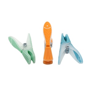 Popolare 24pcs di pesce TPR plastica vestiti pioli all'ingrosso pioli softgrip spine di vestiti - Product Image 3