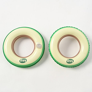 Mini bouée de natation en PVC de la marque XC, célèbre sur Internet, avec motif de fruits et base porte-gobelet en forme de crème glacée, ornements décoratifs fabriqués au Zhejiang - Product Image 6