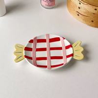 Assiette à gâteau en céramique style coréen Ins, design esthétique haut de gamme, compatible micro-ondes, design de luxe léger, assiette à fruits domestique