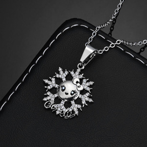 Collier unisexe Hip Hop avec pendentif flocon de neige et chat Kt, bijoux de luxe léger et de niche, ornements de Noël - Product Image 5