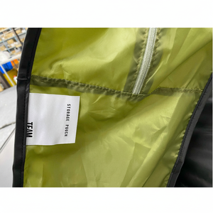 กระเป๋าเดินทางแบบถือสีตามสั่ง กระเป๋าเดินทางโพลีเอสเตอร์สำหรับกิจกรรมกลางแจ้ง กันน้ำ ขนาด 7 นิ้ว รับผลิตตามแบบ (OEM) ขายส่งจำนวนมากจากเวียดนาม - Product Image 1