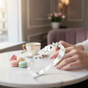 Bracciali Eleganti in Acciaio Inossidabile Placcato Oro per Donne - Product Image 3