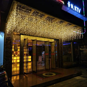 ไฟประดับสายไฟน้ำแข็งสำหรับตกแต่งภายนอกอาคาร สำหรับตกแต่งสวนและสร้างบรรยากาศเทศกาล - Product Image 1