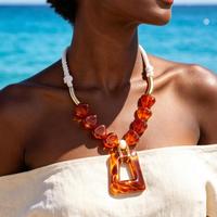 Collier pendentif corde tendance 2027, bijoux fantaisie dorés avec perles marron et rouges, style bohème, pour femme