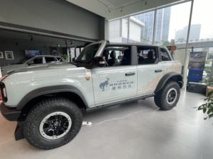 ฟอร์ด บรองโก 2.3T <span class=keywords><strong>SUV</strong></span> 4WD ปี 2024 รถยนต์จีนใหม่ ราคาประหยัด ประหยัดน้ำมัน รถออฟโรด รถยนต์สำหรับผู้ใหญ่ ฟอร์ด บรองโก ขายดี - Product Image 6