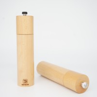 Moulins à sel et poivre en bois réglables de 8 pouces Moulins à sel et à poivre à noyau en céramique à fonction manuelle pour usage domestique emballés dans une boîte