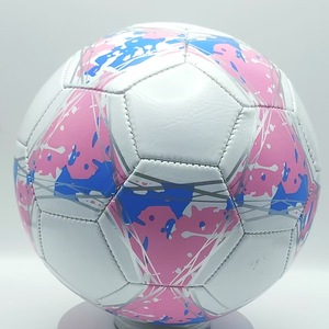 Ballon de football d'entraînement standard pour étudiants, fabriqué en usine, avec logo personnalisé imprimé, coloré, cousu à la machine - Product Image 2