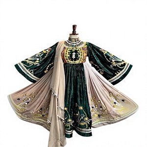 Vestido Tradicional Afgano de Terciopelo Verde con Bordado de Conchas de Cauri, Tallas Personalizadas, Traje Étnico Pashtún para Novia, Conjunto de Vestido para Fiesta - Product Image 1