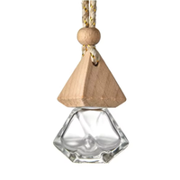 Vente en gros de mini flacons diffuseurs suspendus pour voiture en verre dépoli avec bouchon en bois, flacon de parfum pour voiture, logo personnalisé acceptable