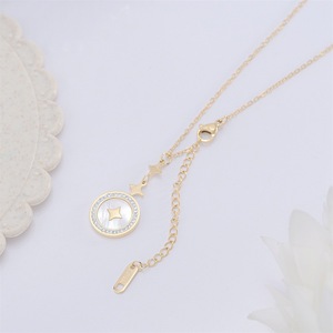 Bán Buôn Sao Của <span class=keywords><strong>David</strong></span> 18K Vàng Mạ Cứng Bên Ngoài Da Thép Không Gỉ Thời Trang Tùy Chỉnh Đồ Trang Sức Vòng Cổ Mặt Dây Chuyền Logo Cho Phụ Nữ - Product Image 4