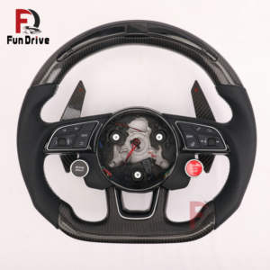 Volant chauffant en fibre de carbone LED personnalisé avec palettes de changement de vitesse pour <span class=keywords><strong>Audi</strong></span> A3 A4 A4L S4 RS4 A5 S5 RS5 A6L A7 Q2L Q3 Q5 Q5L <span class=keywords><strong>Q</strong></span> - Product Image 1