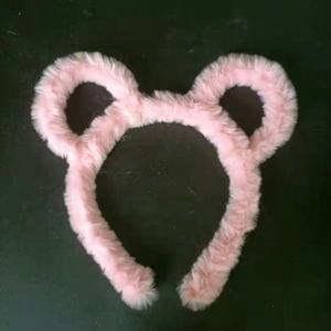 Diadema de felpa de oso de peluche de tela de dibujos animados, accesorios de maquillaje para el cabello, diademas con Orejas de conejo huecas de flores - Product Image 5