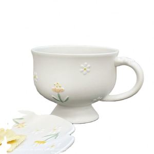 Taza de Cerámica con Diseño de Margaritas en Relieve, Taza de Café Creativa, Taza para Postre o Helado, para Uso en el Hogar y la Oficina - Product Image 1