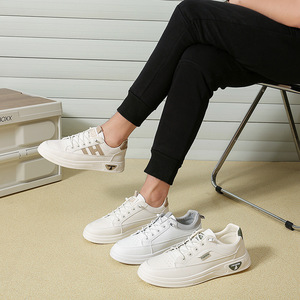 Baskets blanches à plateforme pour hommes, bout rond, à lacets, avec empeigne synthétique rembourrée, semelle extérieure en caoutchouc, toutes saisons, style chunky - Product Image 4