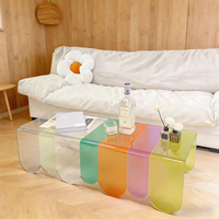 Nouvelle table basse carrée en acrylique arc-en-ciel moderne et créative, avec clips de câbles personnalisés transparents et plateau de backgammon, pour salon