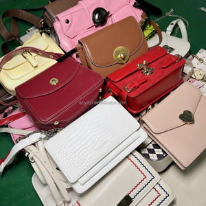 กระเป๋าถือมือสอง A6 ลดราคาสุดฮอต กระเป๋าสะพายไหล่สุดเก๋สำหรับผู้หญิง คุณภาพเยี่ยม กระเป๋า Ukay มือสองจากโรงงานโดยตรง - Product Image 4