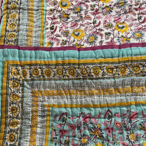 Edredón Kantha de algodón puro hecho a mano ligero con estampado de tendencias, edredón Kantha orgánico Reversible orgánico, edredón Kantha de invierno - Product Image 1
