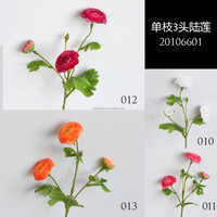 Bunga Ranunculus Sutra Realistis Tangkai Tunggal Putih Bunga Artifisial 52cm Dekorasi Natal Pernikahan Rumah