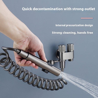 SANIPRO Robinet de balcon à double commande (1 entrée, 2 sorties) avec douchette WC en acier inoxydable et pistolet de chasse d'eau pour bidet