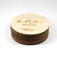 Disques en bois gravés pour les étapes mensuelles du bébé, cartes d'annonce de grossesse, autocollants de naissance pour nouveau-né, ensemble cadeau de fête prénatale