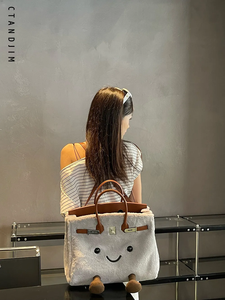 حقيبة يد نسائية من جيليكاتس، حقيبة كتف ناعمة من الجلد الأصلي مع حزام كتف قابل للفصل، متينة ومحمولة بمقبضين/أحزمة - Product Image 6