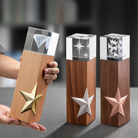 Trophées de compétition pour enfants en bois massif durable, gravés en forme d'étoile à cinq branches, imprimés UV, sur mesure, souvenirs de remise de diplôme, nouveauté