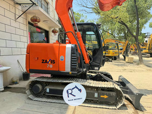 Miniexcavadora Hitachi ZX70 de Segunda Mano, 7 Toneladas, Motor con Rodamientos, Modelo 2024, Tipo Oruga, Excelente Estado, en Venta - Product Image 4