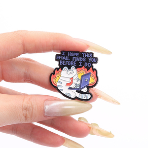 Tôi hy vọng email này tìm thấy bạn trước khi tôi làm men Pin hài hước ngọn lửa mèo hài hước trích dẫn trâm cài huy hiệu Áo sơ mi ve áo quà tặng trang sức - Product Image 4