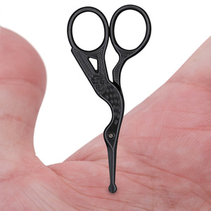 Recortador de vello nasal de acero inoxidable, herramienta de belleza portátil con forma de grúa para un aseo preciso - Product Image 1