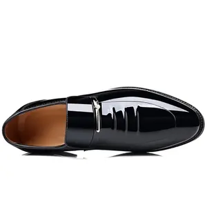 <span class=keywords><strong>Scarpe</strong></span> Oxford <span class=keywords><strong>da</strong></span> <span class=keywords><strong>Uomo</strong></span> in Vernice Lucida, Comode per Guida Casual o Tempo Libero, Ideali per Affari o Tempo Libero in Inverno - Product Image 2