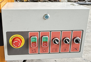 เครื่องลับคมใบเลื่อยโลหะคู่สำหรับงานเจียรฟันใบเลื่อยไม้ในโรงเลื่อย - Product Image 6