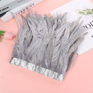 Venta al por mayor <span class=keywords><strong>de</strong></span> plumas <span class=keywords><strong>de</strong></span> 20-25 cm, cinta <span class=keywords><strong>de</strong></span> plumas, gallo <span class=keywords><strong>para</strong></span> escenario, chal, falda, accesorios <span class=keywords><strong>de</strong></span> decoración - Product Image 2