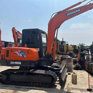 Mini-excavatrice Doosan Dh55 d'occasion, modèle 2022, moteur Cummins, vanne hydraulique Kawasaki, roulement et boîte de vitesses à vendre - Product Image 1