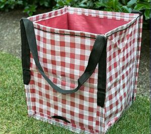 Bolsa móvil para cosméticos de polipropileno tejido-Bolsa resistente a la humedad autoestable con base rígida Capacidad de 120L Hecho en Vietnam - Product Image 1