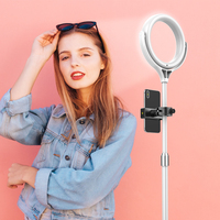 Anneau lumineux LED pour selfie avec support de téléphone réglable et base stable pour la photographie vidéo et en studio, idéal pour les maquilleurs